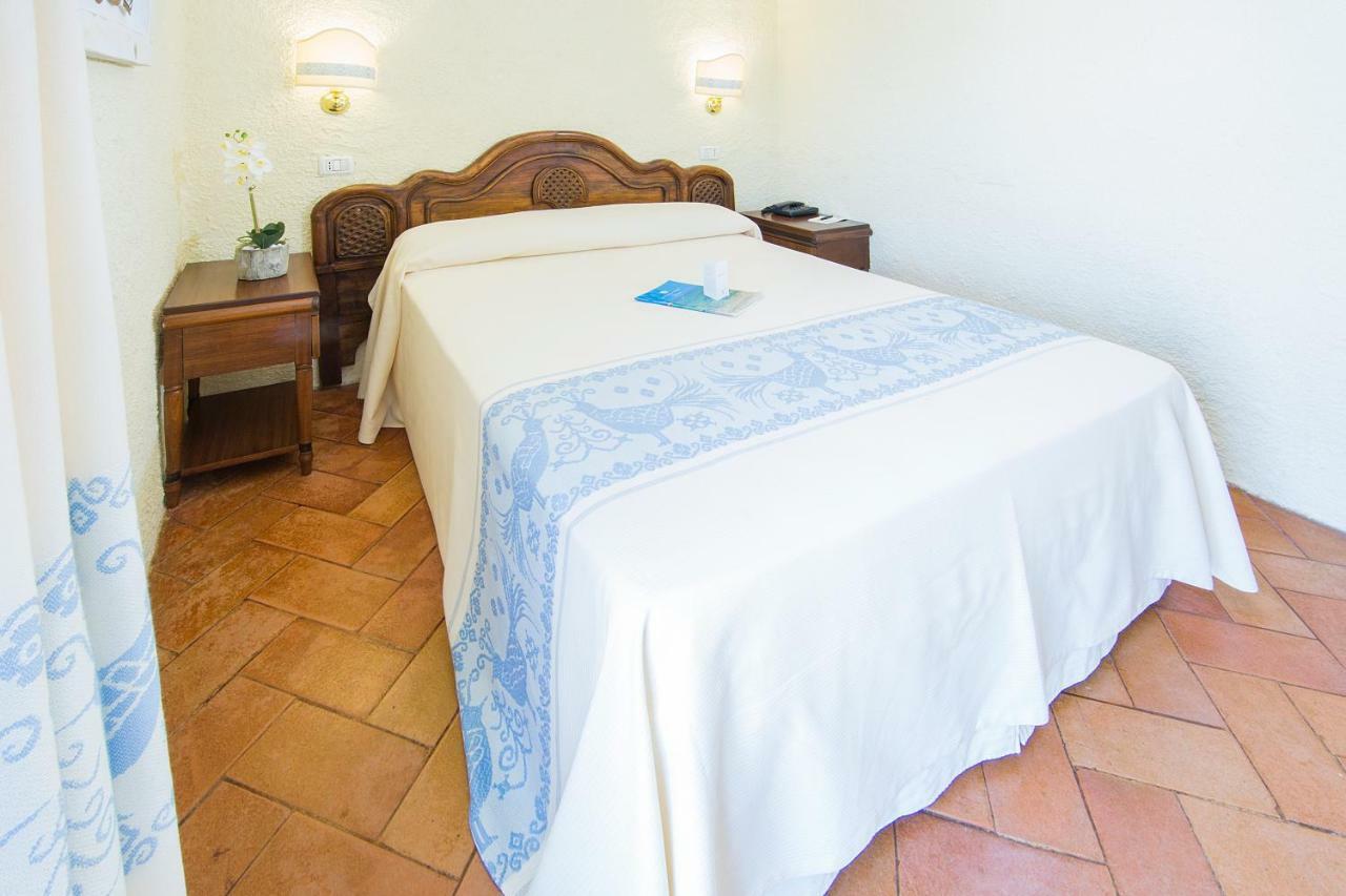 Hotel Colonna San Marco Porto Rotondo Exterior photo